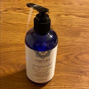 Cuccio Yogahhh Calm & Clean Hand/Body Wash